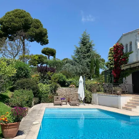 Villa Brand New In Antibes